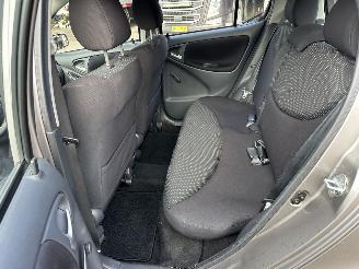 Toyota Yaris 1.5-16V VVT-i 106pk T-Sport - airco - nap - elektr ram + spiegels - lmv - sportint - radio + cd - mistlampen picture 33