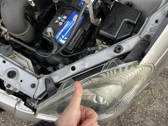 Toyota Yaris 1.5-16V VVT-i 106pk T-Sport - airco - nap - elektr ram + spiegels - lmv - sportint - radio + cd - mistlampen picture 13