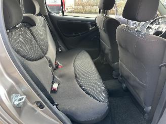 Toyota Yaris 1.5-16V VVT-i 106pk T-Sport - airco - nap - elektr ram + spiegels - lmv - sportint - radio + cd - mistlampen picture 35