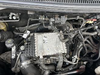 Volkswagen Transporter Kombi 2.0 TDI 150pk 7-traps dsg aut highline 9Pers - nap - navi - airco - cruise - pdc v+a - euro.6 picture 68