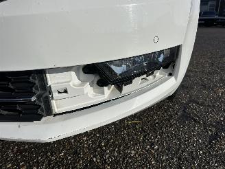 Skoda Octavia Gereserveerd 1.5 TSI 150pk 7-Traps aut Greentech Style - nap - navi - carplay - keyless entry - pdc v+a + park assist picture 10