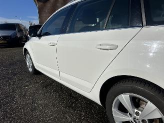 Skoda Octavia Gereserveerd 1.5 TSI 150pk 7-Traps aut Greentech Style - nap - navi - carplay - keyless entry - pdc v+a + park assist picture 102