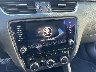 Skoda Octavia Gereserveerd 1.5 TSI 150pk 7-Traps aut Greentech Style - nap - navi - carplay - keyless entry - pdc v+a + park assist picture 20