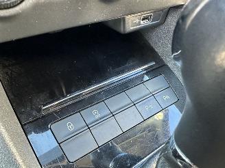 Skoda Octavia Gereserveerd 1.5 TSI 150pk 7-Traps aut Greentech Style - nap - navi - carplay - keyless entry - pdc v+a + park assist picture 36