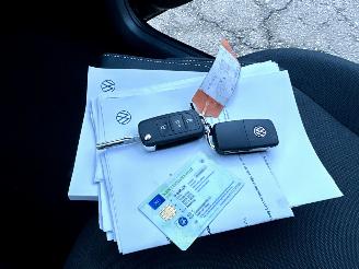 Volkswagen Up! 1.0i 65pk BMT 5drs - nap - clima - camera - cruise - pdc - licht + regensensor - line assist picture 14