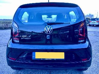 Volkswagen Up! 1.0i 65pk BMT 5drs - nap - clima - camera - cruise - pdc - licht + regensensor - line assist picture 6