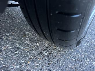 Volkswagen Up! 1.0i 65pk BMT 5drs - nap - clima - camera - cruise - pdc - licht + regensensor - line assist picture 67