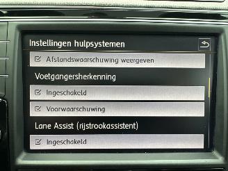 Volkswagen Passat gereserveerd 2.0 Bi-TDI 4Motion 239pk aut R-Line - pano - 360cam - massage - leer - virtual - keyless - front + line + side assist picture 25