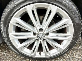 Volkswagen Passat gereserveerd 2.0 Bi-TDI 4Motion 239pk aut R-Line - pano - 360cam - massage - leer - virtual - keyless - front + line + side assist picture 104
