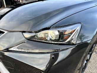 Lexus IS gereserveerd 300h 181pk aut Hybrid Sport Edition - nap - 1e eig - nav - camera - rood leer - stoelverw - keyless - facelift picture 108