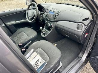 Hyundai I-10 1.1 i-Drive 69pk Cool 5drs - 62dkm nap - airco - elektr ramen - facelift - aux - usb - radio cd - rijdbaar picture 27