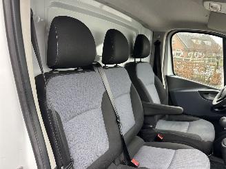Opel Vivaro 1.6 CDTI 120pk 6-bak euro6 L2H1 Ed 3-pers - nap - airco - cruise - usb - aux - trekh - klapdeuren picture 19