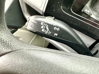 Volkswagen Transporter 2.0 TDI 150pk 6-bak euro.6 L2/H1 Highline 3Pers - nap - 1e eig - navi - airco - cruise - carplay - pdc - trekh picture 47