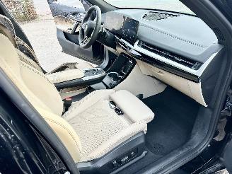 BMW iX2 eDrive20 67kWh 204pk aut M-Sport - nap - pano - 1e eig - 20 inch - harman/kardon - widescreen picture 20