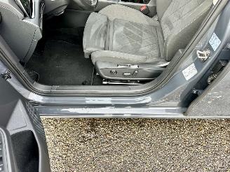 Volkswagen Golf 1.5 eTSI 162pk aut + f1 Style - nap - pano - virtual - massage - front + line + side + park assist - virtual picture 41