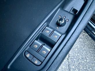 Audi A4 Limousine 40 TFSI 205pk aut S-Edition - nap - 1e eig - facelift - 3x s-line - virtual - matrix led - navi - pdc - carplay picture 52