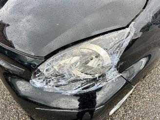 Toyota Aygo 1.0 VVT-i 68pk aut + f1 Aspiration - nap - airco - facelift - led - bleutooth - elektr ramen - slechts 75dkm picture 8