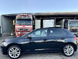 Unfallwagen Volkswagen Polo 1.0 TSI 95pk Highline 5drs - 2021/4