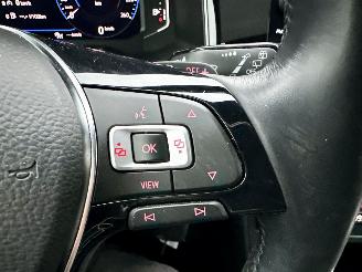 Volkswagen Polo 1.0 TSI 95pk aut + f1 Highline - nap - pano - sfeerverl - virtual - acc - front assist - carplay - pdc v+a picture 36