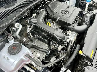 Volkswagen Polo 1.0 TSI 95pk aut + f1 Highline - nap - pano - sfeerverl - virtual - acc - front assist - carplay - pdc v+a picture 72