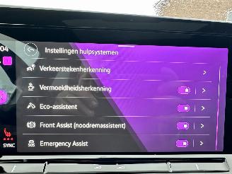 Volkswagen Golf 1.5 eTSI aut + f1 162pk R-Line - pano - hud - keyless - virtual - front + line + side + park assist picture 35