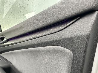 Volkswagen Golf 1.5 eTSI aut + f1 162pk R-Line - pano - hud - keyless - virtual - front + line + side + park assist picture 59