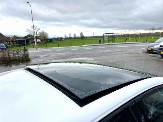 Volkswagen Golf 1.5 eTSI aut + f1 162pk R-Line - pano - hud - keyless - virtual - front + line + side + park assist picture 124