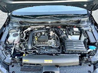 Volkswagen Polo 1.0 TSI 95pk automaat R-Line Ed - nap - navi - acc - front assist - carplay - camera - pdc v+a picture 57