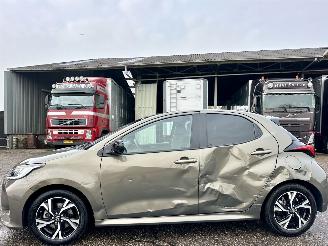 Damaged car Toyota Yaris 1.5 Hybrid 115 First Edition 2024/6