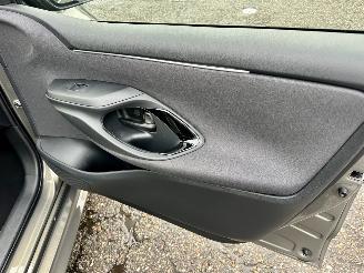 Toyota Yaris 1.5 Hybrid 115 automaat First Edition - nap - facelift - navi - camera - keyless - front + line assist - rijdbaar picture 41