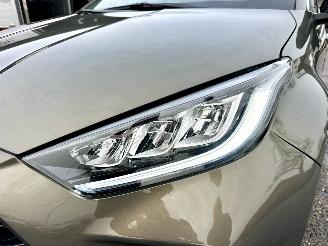 Toyota Yaris 1.5 Hybrid 115 automaat First Edition - nap - facelift - navi - camera - keyless - front + line assist - rijdbaar picture 81