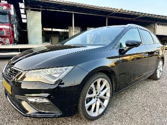 Seat Leon ST 1.5 TSI 150pk 7-traps aut + f1 FR - nap - nav - cam - keyless - sfeerverl - virtual - front + line assist picture 2