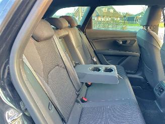 Seat Leon ST 1.5 TSI 150pk 7-traps aut + f1 FR - nap - nav - cam - keyless - sfeerverl - virtual - front + line assist picture 70