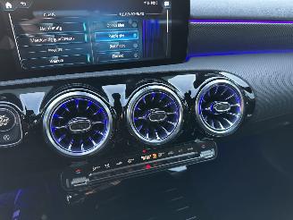 Mercedes A-klasse 180 136pk aut Bus.Sol. Luxury - nap - widescreen - leer - sfeerverl - front + line assist - camera - navi picture 36