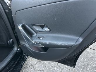 Mercedes A-klasse 180 136pk aut Bus.Sol. Luxury - nap - widescreen - leer - sfeerverl - front + line assist - camera - navi picture 69