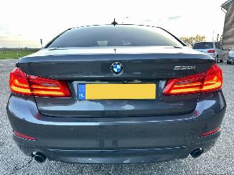 BMW 5-serie 530i 252pk aut + f1 High Exe Sportline sedan - head up - navi - camera - keyless - front + line + side assist picture 6