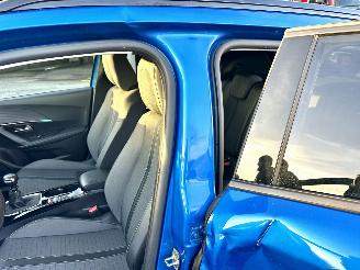 Peugeot 2008 1.2 Turbo 131pk 6-bak PureTech Allure - nap - navi - carplay - clima - cruise - pdc - line assist - trekh picture 89
