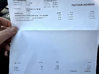 BMW 1-serie 120i 177pk 8-traps aut M-Sport - schuifdak - navi - pdc - keyless - alcantara - zwarte hemel - stoelverw picture 28