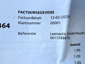 BMW 1-serie 120i 177pk 8-traps aut M-Sport - schuifdak - navi - pdc - keyless - alcantara - zwarte hemel - stoelverw picture 29