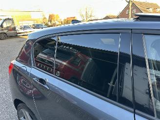 BMW 1-serie 120i 177pk 8-traps aut M-Sport - schuifdak - navi - pdc - keyless - alcantara - zwarte hemel - stoelverw picture 92