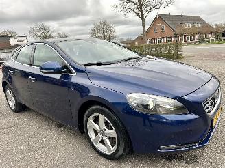 Volvo V-40 2.0 D4 190pk 6-bak Ocean Race Bus - pano - xenon - nap - navi - camera - pdc v+a - memory - trekh picture 4