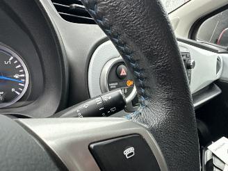 Toyota Yaris 1.5 Full Hybrid 89pk automaat Aspiration - nap - camera - clima + cruise contr - pdc - afn trek - boekjes + sleutels picture 37