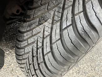 Toyota Yaris 1.5 Full Hybrid 89pk automaat Aspiration - nap - camera - clima + cruise contr - pdc - afn trek - boekjes + sleutels picture 75