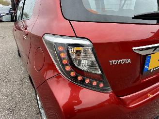 Toyota Yaris 1.5 Full Hybrid 89pk automaat Aspiration - nap - camera - clima + cruise contr - pdc - afn trek - boekjes + sleutels picture 11