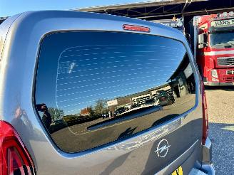 Opel Combo 1.5D 102pk 6-bak euro.6 L1/H Luxe - 45dkm nap - navi - camera - stoelverw - pdc - 2x schuifdeur - zonnepanelen dak picture 10