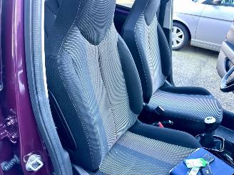 Peugeot 108 1.0 e-VTi 69pk Première CabrioTop - nap - camera - keyless entry + start - elektr dak - clima - cruise - carplay picture 39