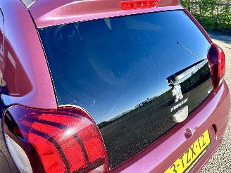 Peugeot 108 1.0 e-VTi 69pk Première CabrioTop picture 16