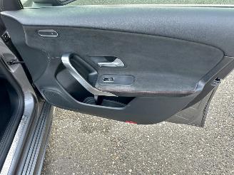 Mercedes A-klasse AMG Bus Sol 7-Traps aut + F1 - pano - widescreen - sfeerverl - front + side + park assist - stoelverw picture 32