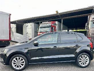 škoda osobní automobily Volkswagen Polo 1.4 TDI 75pk BlueMotion 5drs - navi - clima - cruise - facelift - bleutooth - pdc v+a - front assist - privacy glass 2016/3
