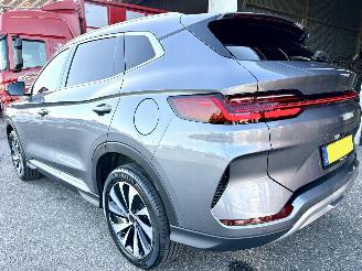 BYD Seal U 1.5 DM-i Plug-In Hybrid 180pk aut FWD Boost - pano - nap - head up - stuurverw - stoelkoeling - infinity - 360cam - 1e eig picture 6